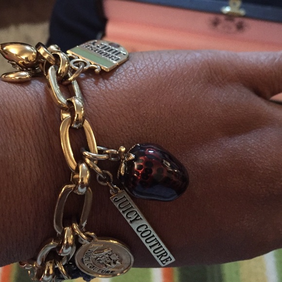 COPY - Vintage Juicy Couture charm bracelet🎀 - Picture 2 of 4